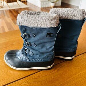 Sorel Boots youth Waterproof Boots Kids sz 4 Navy Winter Snow Boots